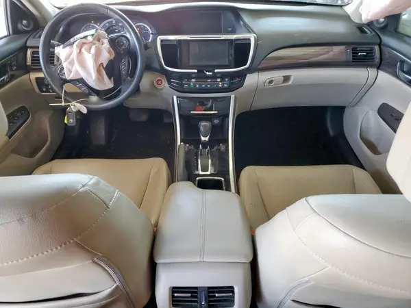 1HGCR3F08HA000007 2017 HONDA ACCORD - Image 8