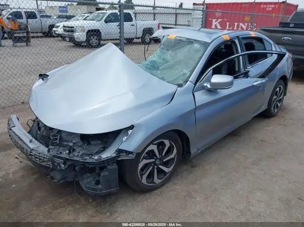 1HGCR3F08HA015669 2017 HONDA ACCORD - Image 2
