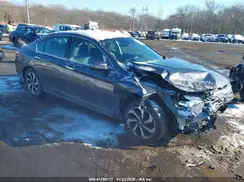 1HGCR3F08HA017423 2017 HONDA ACCORD