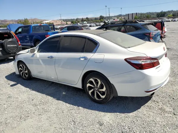 1HGCR3F08HA030494 2017 HONDA ACCORD - Image 2