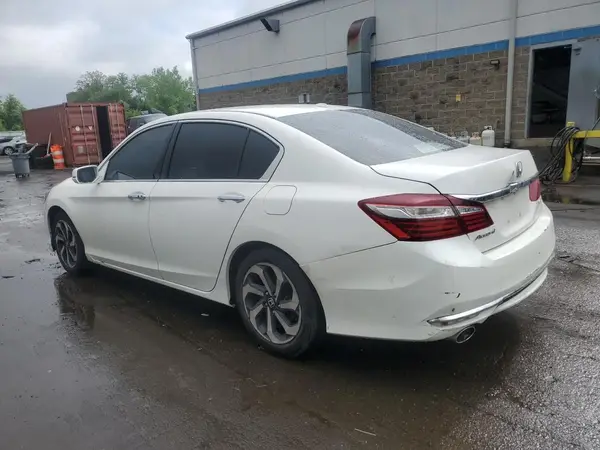 1HGCR3F09GA000645 2016 HONDA ACCORD - Image 2