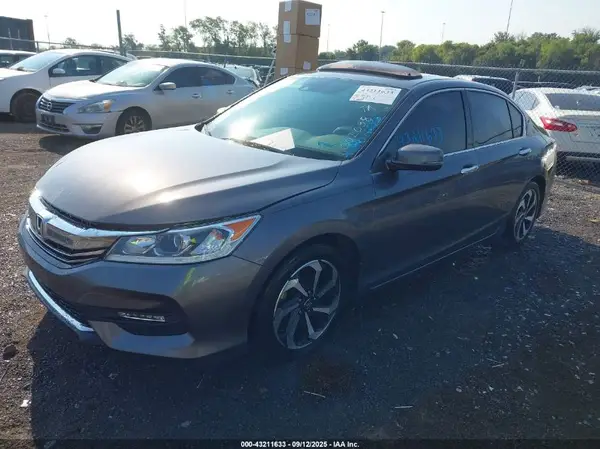 1HGCR3F09GA002038 2016 HONDA ACCORD - Image 2