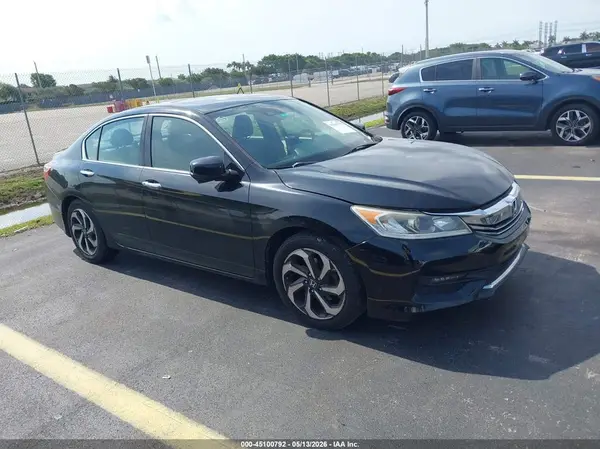 1HGCR3F09HA035641 2017 HONDA ACCORD - Image 1