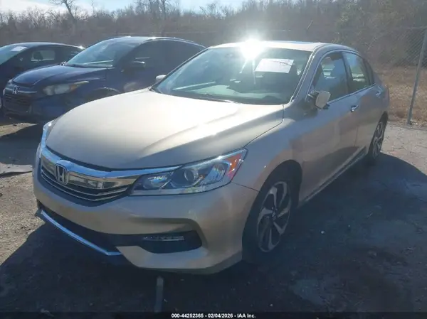 1HGCR3F09HA039155 2017 HONDA ACCORD - Image 2