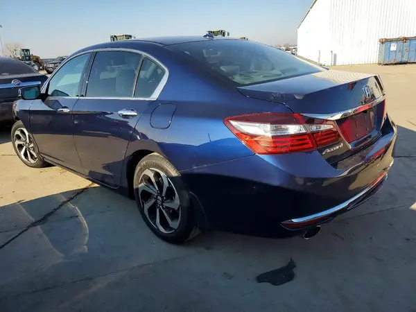 1HGCR3F0XGA010195 2016 HONDA ACCORD - Image 2