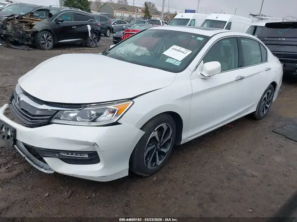 1HGCR3F0XGA025196 2016 HONDA ACCORD - Image 2