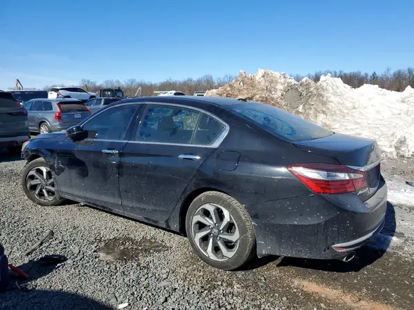 1HGCR3F0XHA002499 2017 HONDA ACCORD - Image 2