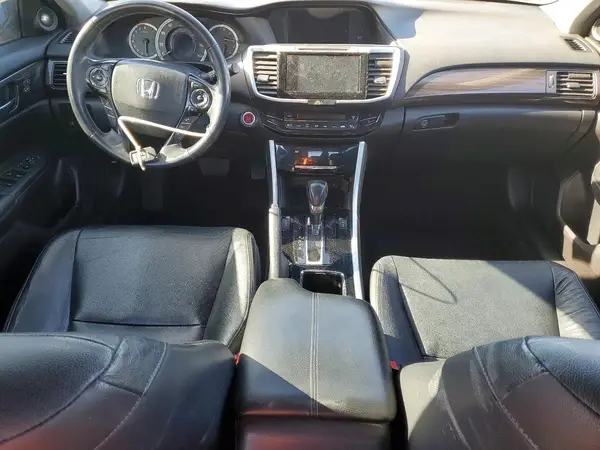 1HGCR3F0XHA002499 2017 HONDA ACCORD - Image 8