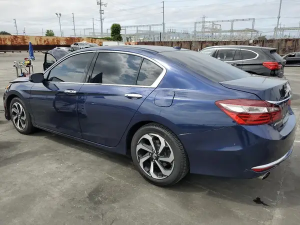 1HGCR3F0XHA009842 2017 HONDA ACCORD - Image 2
