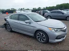 1HGCR3F0XHA028617 2017 HONDA ACCORD