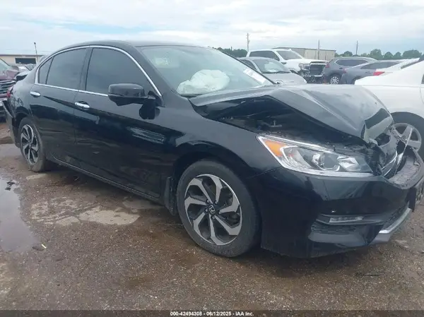 1HGCR3F80GA014682 2016 HONDA ACCORD - Image 1