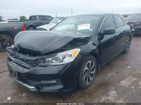 1HGCR3F80GA014682 2016 HONDA ACCORD - Image 2