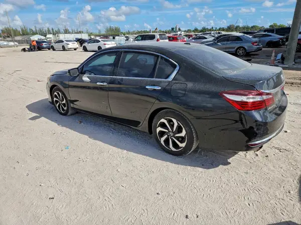 1HGCR3F80HA003148 2017 HONDA ACCORD - Image 2