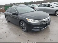 1HGCR3F80HA006552 2017 HONDA ACCORD
