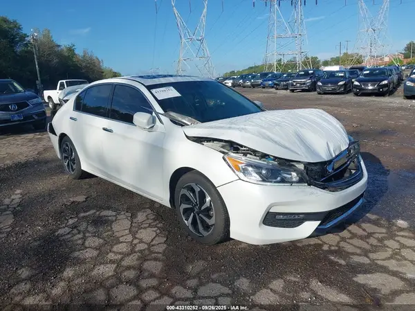 1HGCR3F80HA012481 2017 HONDA ACCORD - Image 1