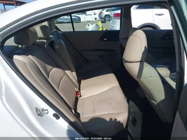 1HGCR3F80HA025862 2017 HONDA ACCORD - Image 8