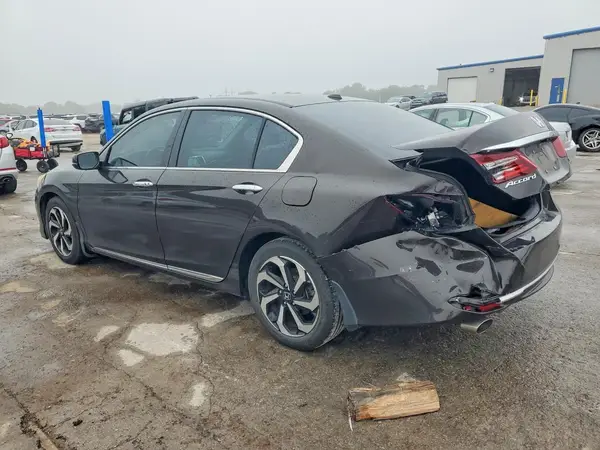 1HGCR3F80HA027062 2017 HONDA ACCORD - Image 2