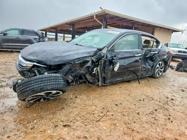 1HGCR3F80HA028048 2017 HONDA ACCORD - Image 2