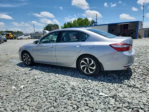 1HGCR3F80HA029040 2017 HONDA ACCORD - Image 2