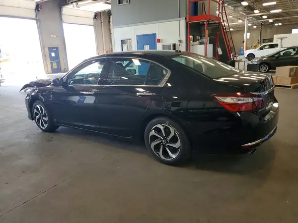 1HGCR3F80HA038482 2017 HONDA ACCORD - Image 2