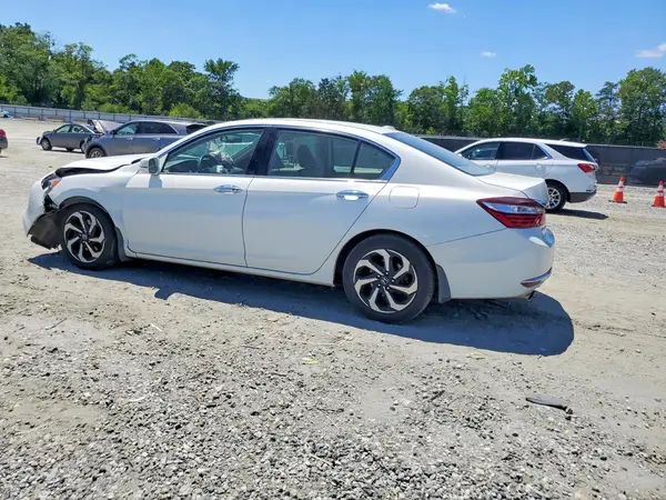 1HGCR3F80HA039258 2017 HONDA ACCORD - Image 2