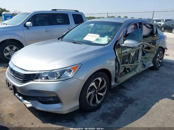 1HGCR3F81GA025304 2016 HONDA ACCORD - Image 2