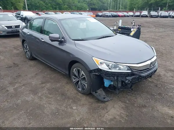 1HGCR3F81HA010173 2017 HONDA ACCORD - Image 1