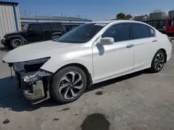 1HGCR3F81HA013820 2017 HONDA ACCORD