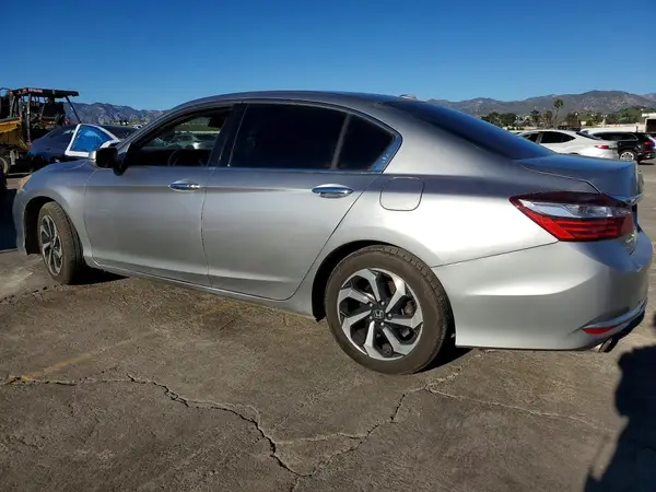1HGCR3F81HA020055 2017 HONDA ACCORD - Image 2