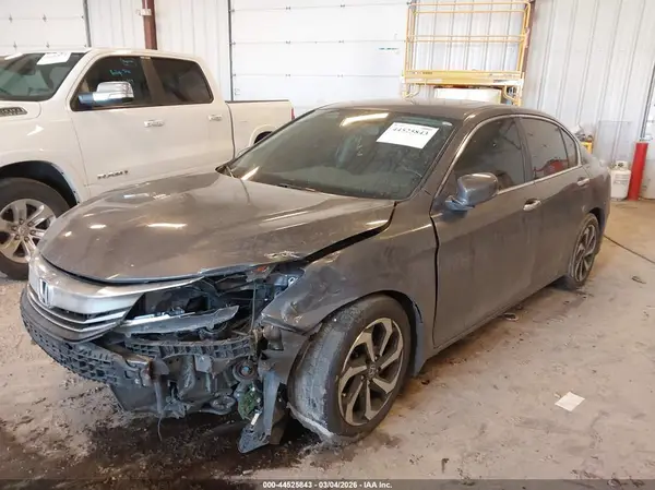 1HGCR3F81HA032240 2017 HONDA ACCORD - Image 2
