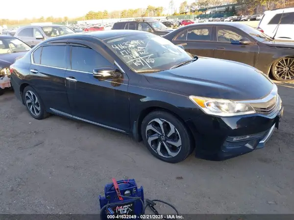 1HGCR3F81HA033419 2017 HONDA ACCORD - Image 1