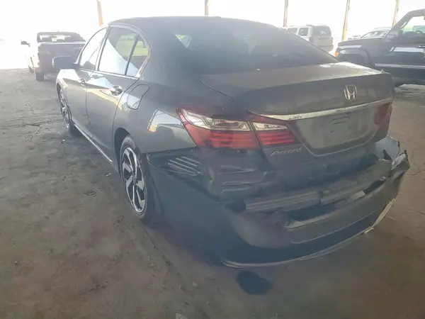1HGCR3F81HA034456 2017 HONDA ACCORD - Image 2