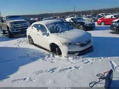 1HGCR3F81HA035915 2017 HONDA ACCORD