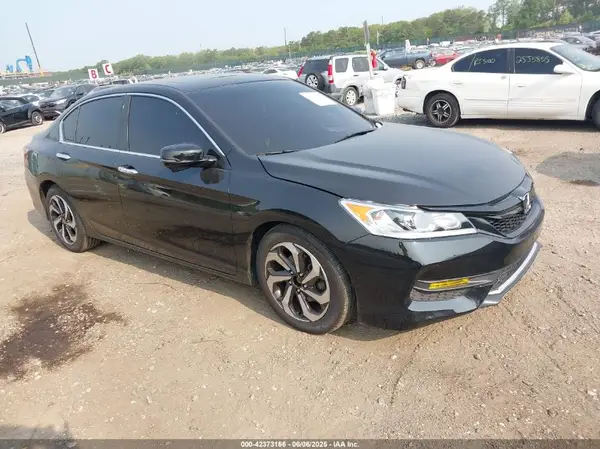 1HGCR3F81HA039172 2017 HONDA ACCORD - Image 1