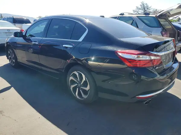 1HGCR3F81HA044775 2017 HONDA ACCORD - Image 2