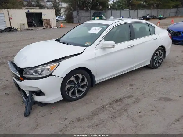 1HGCR3F82GA000458 2016 HONDA ACCORD - Image 2