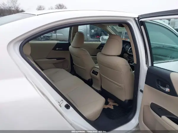 1HGCR3F82GA000458 2016 HONDA ACCORD - Image 8