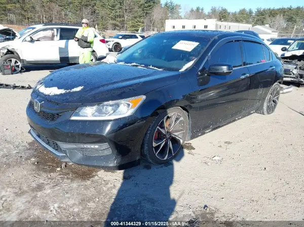 1HGCR3F82GA003697 2016 HONDA ACCORD - Image 2