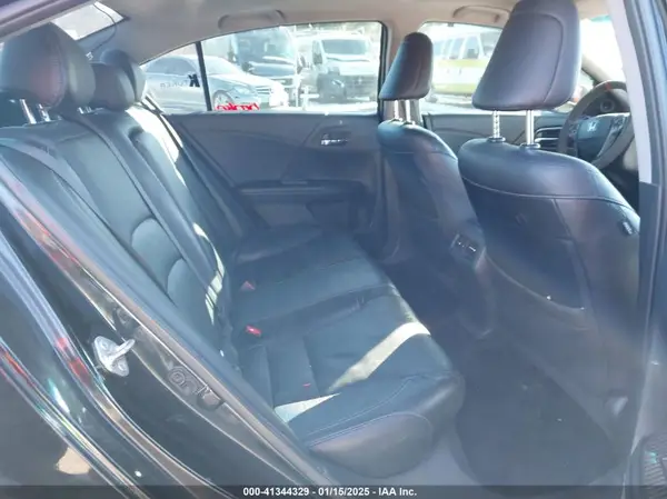 1HGCR3F82GA003697 2016 HONDA ACCORD - Image 8
