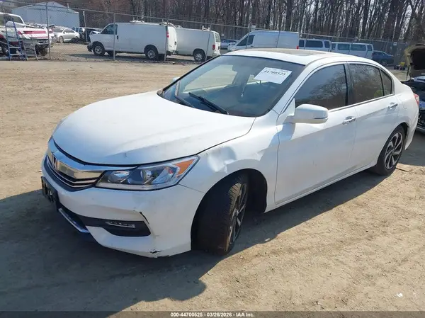 1HGCR3F82GA019818 2016 HONDA ACCORD - Image 2