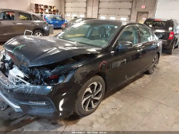 1HGCR3F82GA025716 2016 HONDA ACCORD - Image 2