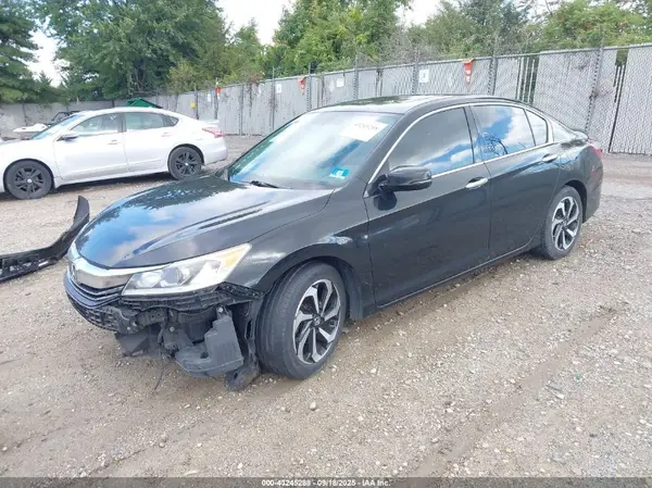 1HGCR3F82GA025828 2016 HONDA ACCORD - Image 2