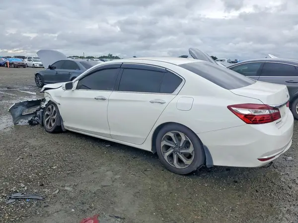 1HGCR3F82HA002938 2017 HONDA ACCORD - Image 2