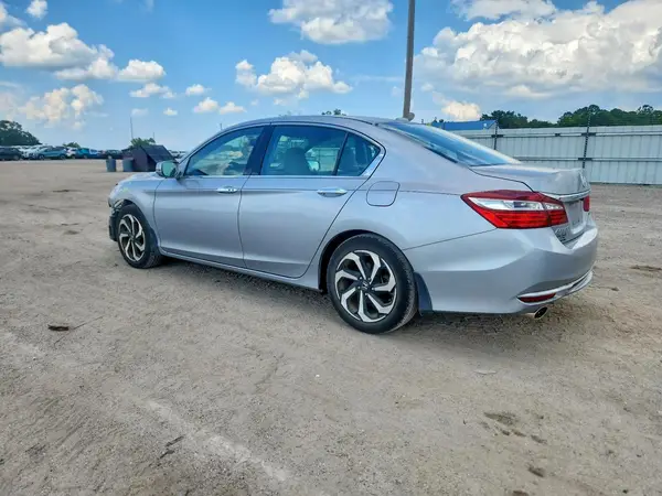1HGCR3F82HA007055 2017 HONDA ACCORD - Image 2