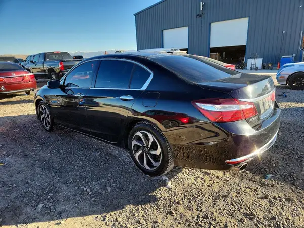 1HGCR3F82HA007430 2017 HONDA ACCORD - Image 2