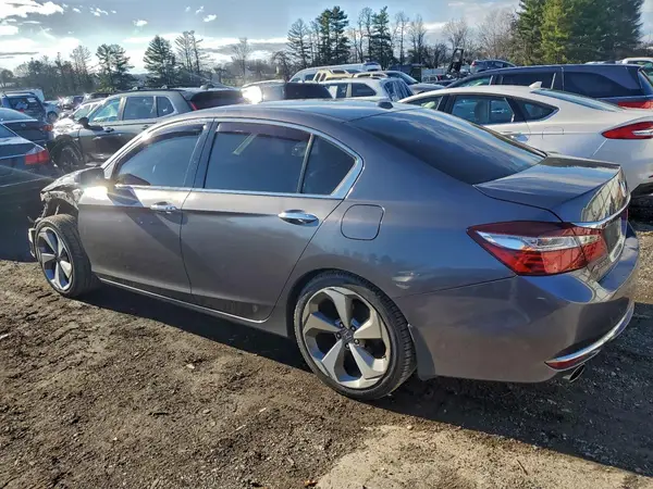 1HGCR3F82HA010151 2017 HONDA ACCORD - Image 2