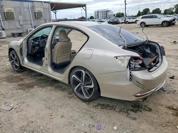 1HGCR3F82HA012952 2017 HONDA ACCORD - Image 2