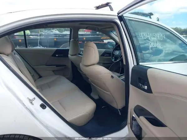 1HGCR3F82HA014247 2017 HONDA ACCORD - Image 8