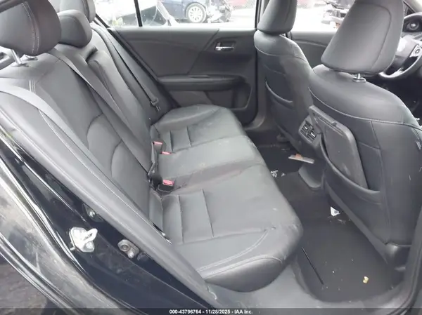 1HGCR3F82HA023028 2017 HONDA ACCORD - Image 8