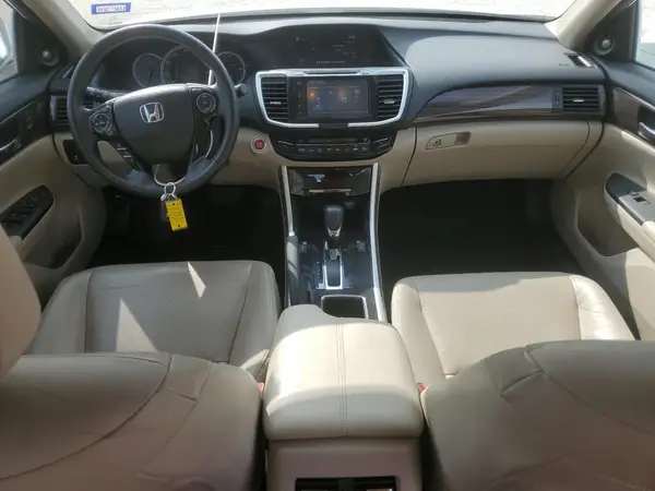 1HGCR3F82HA025216 2017 HONDA ACCORD - Image 8